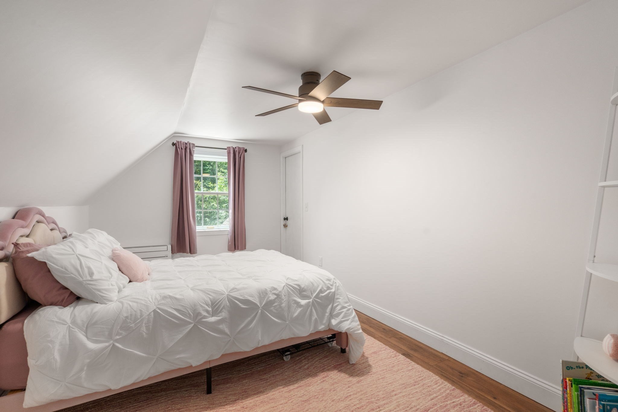 51 Laurelwood Rd Property Photo 26