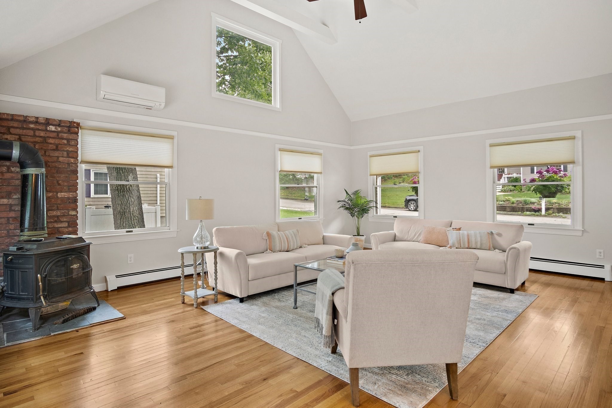 25 Indian Hill Road Property Photo 5