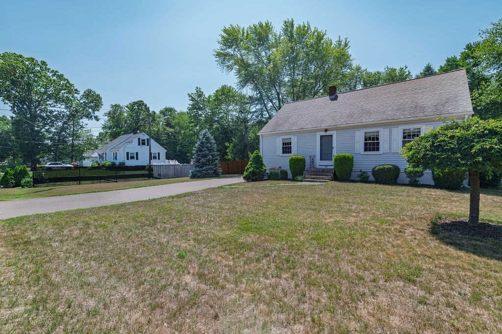 258 Mansfield Ave Property Photo 3