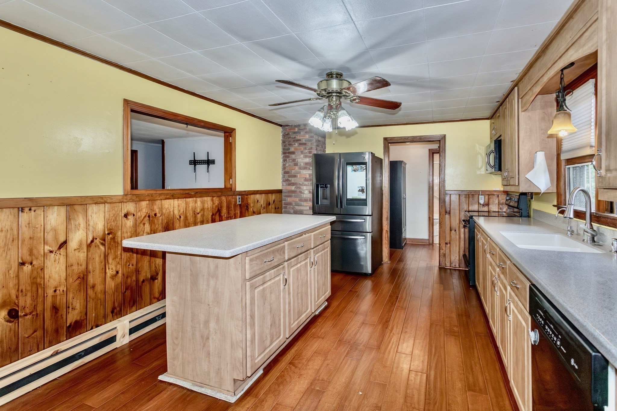 15 Kenwood Street Property Photo 4