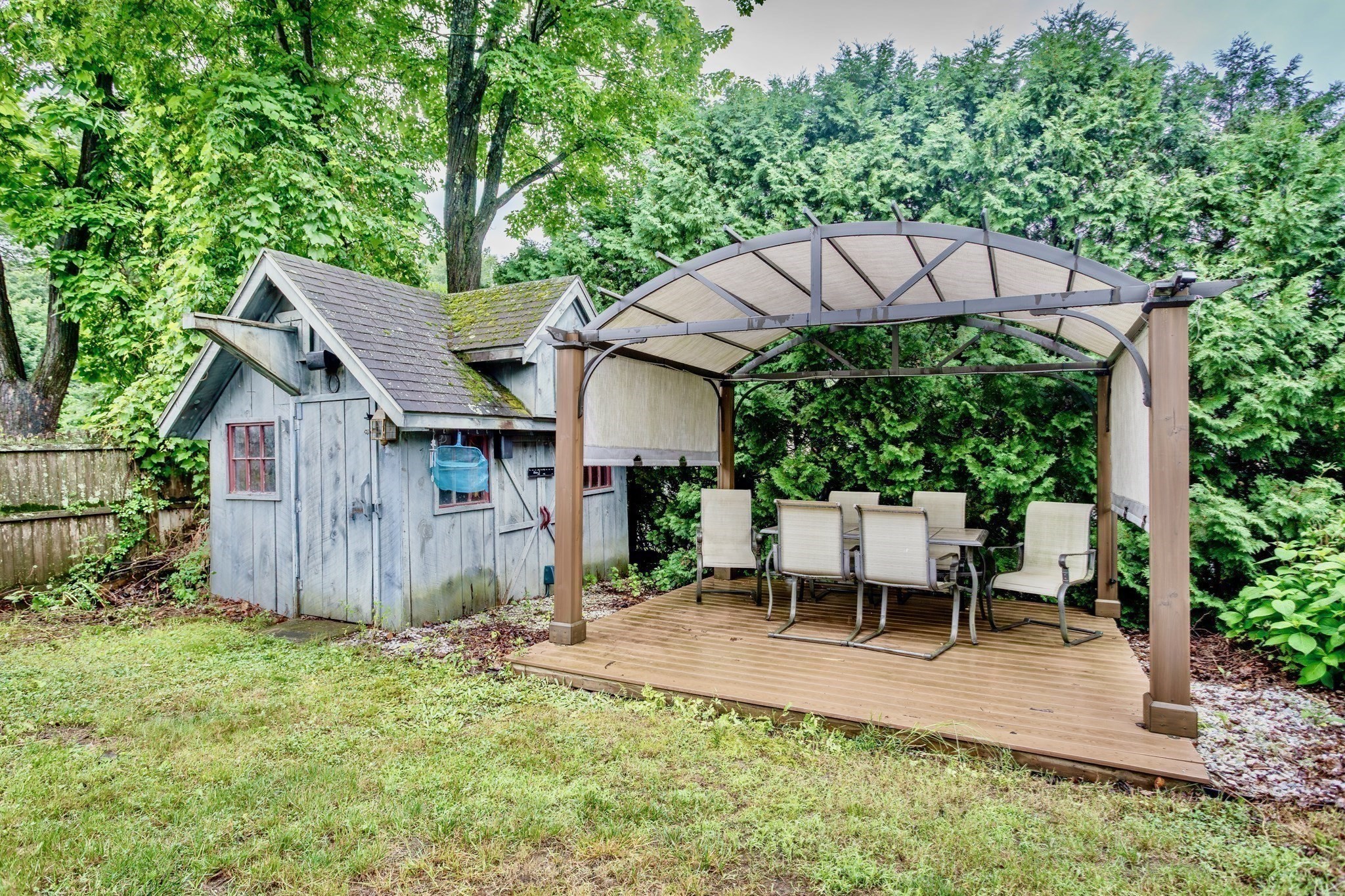 15 Kenwood Street Property Photo 28