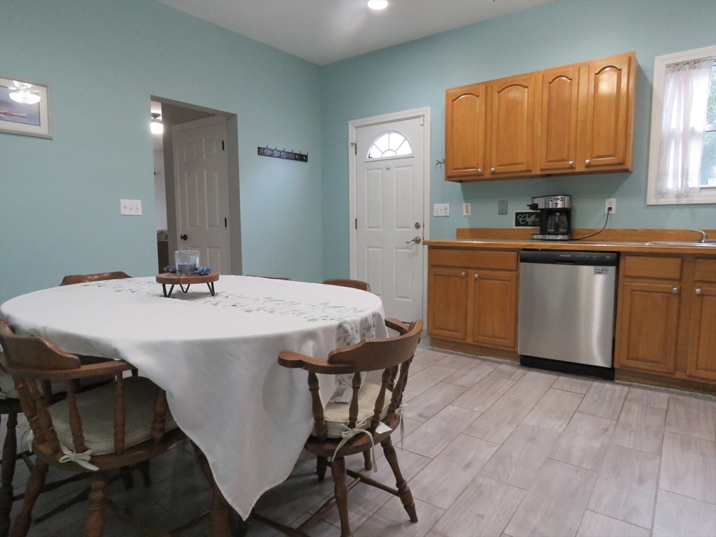 26 Edward St Property Photo 8