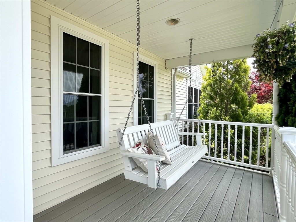 35 Brunelle Dr Property Photo 4