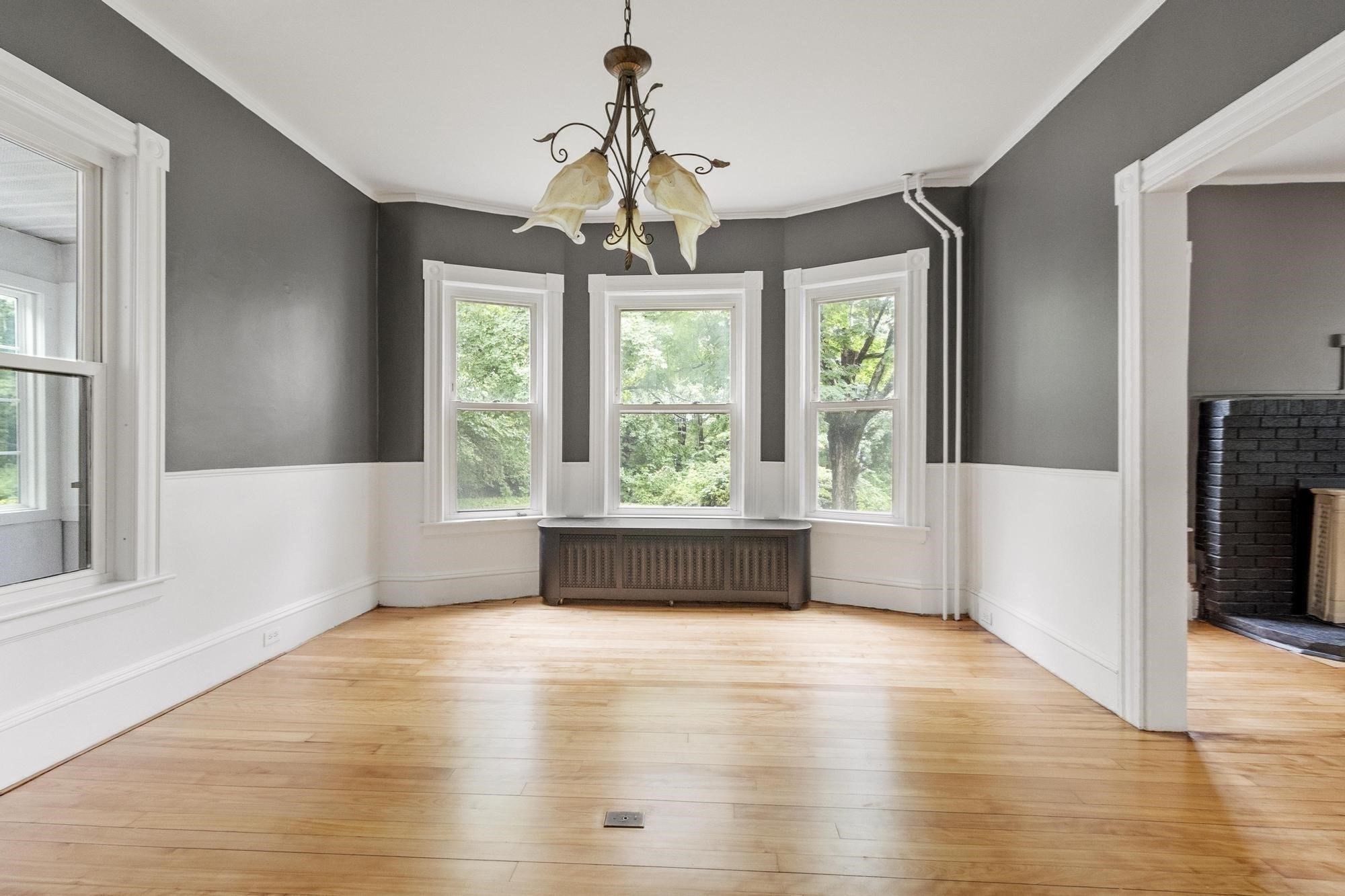 1347 Main Street Property Photo 12
