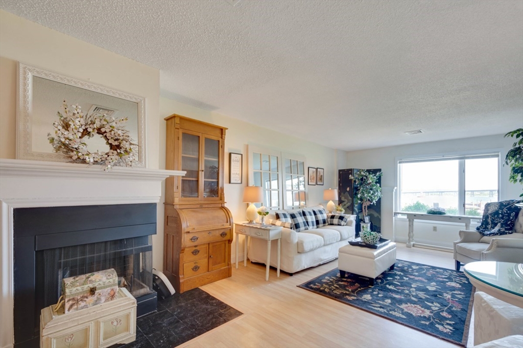 700 Shore Drive # 303 Property Photo 5