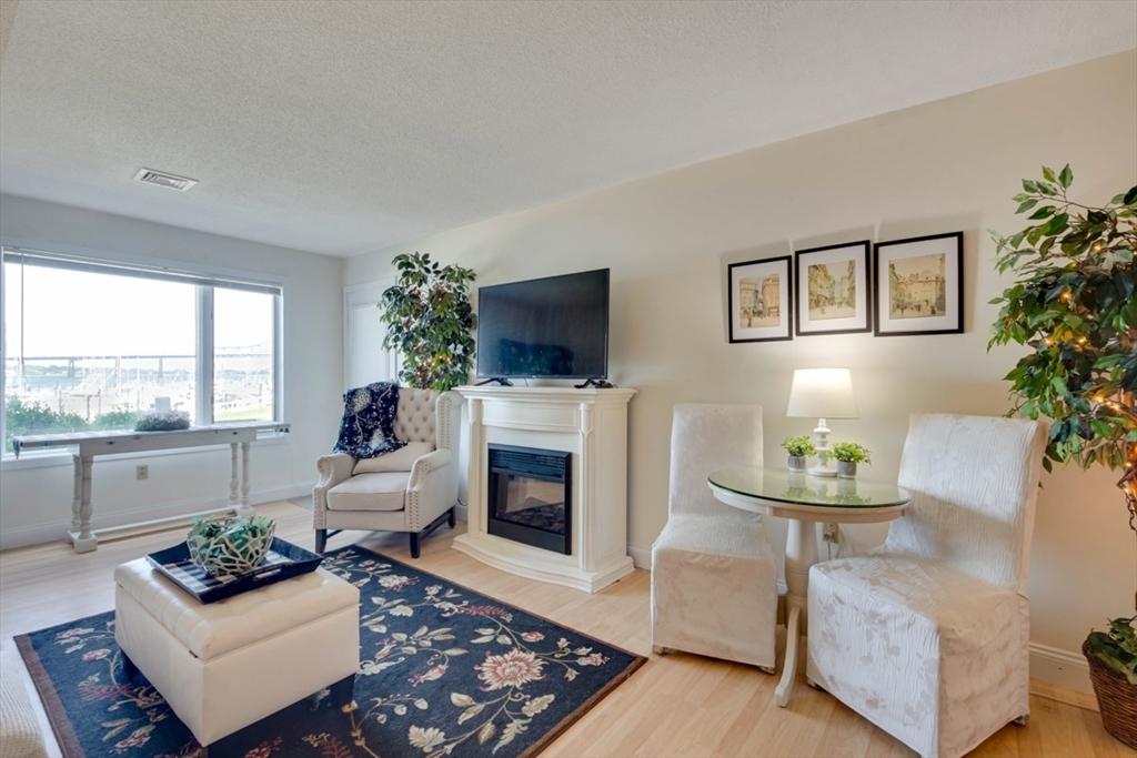 700 Shore Drive # 303 Property Photo 6
