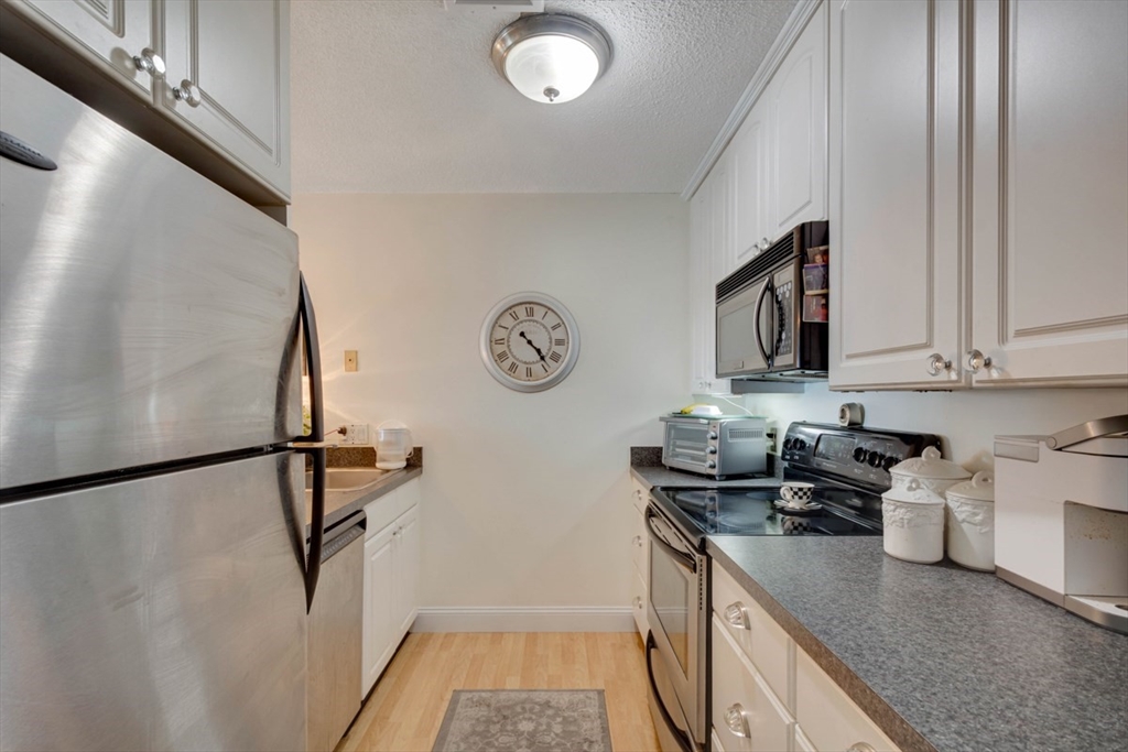 700 Shore Drive # 303 Property Photo 13