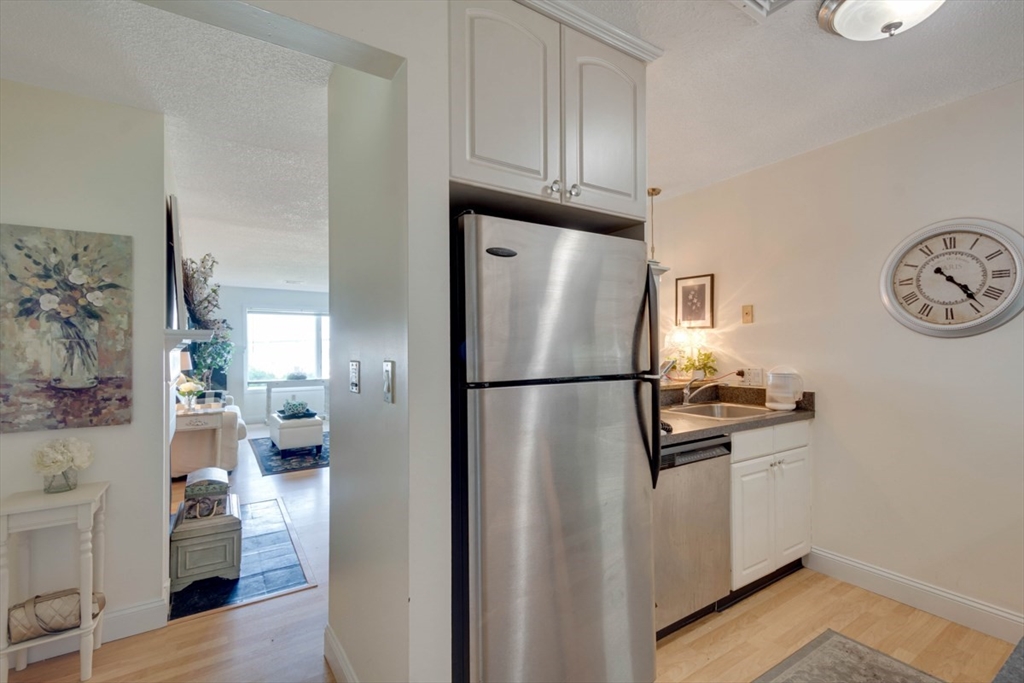 700 Shore Drive # 303 Property Photo 14