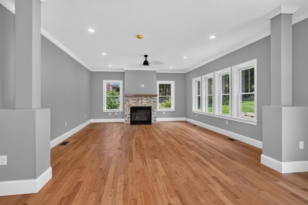 121 Lexington St Property Photo 9