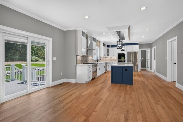 121 Lexington St Property Photo 12