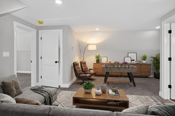 121 Lexington St Property Photo 25
