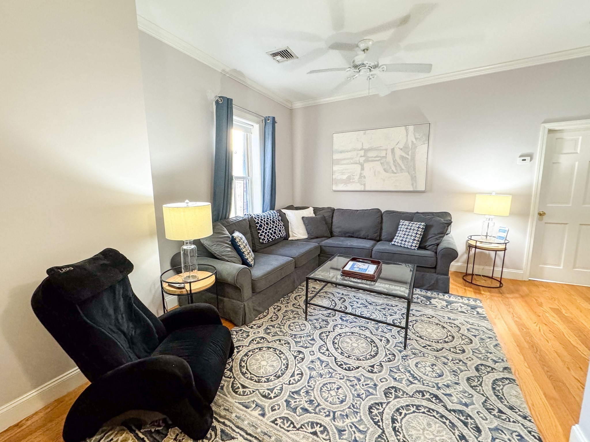7 Harvard Sq # 3b Property Photo 2