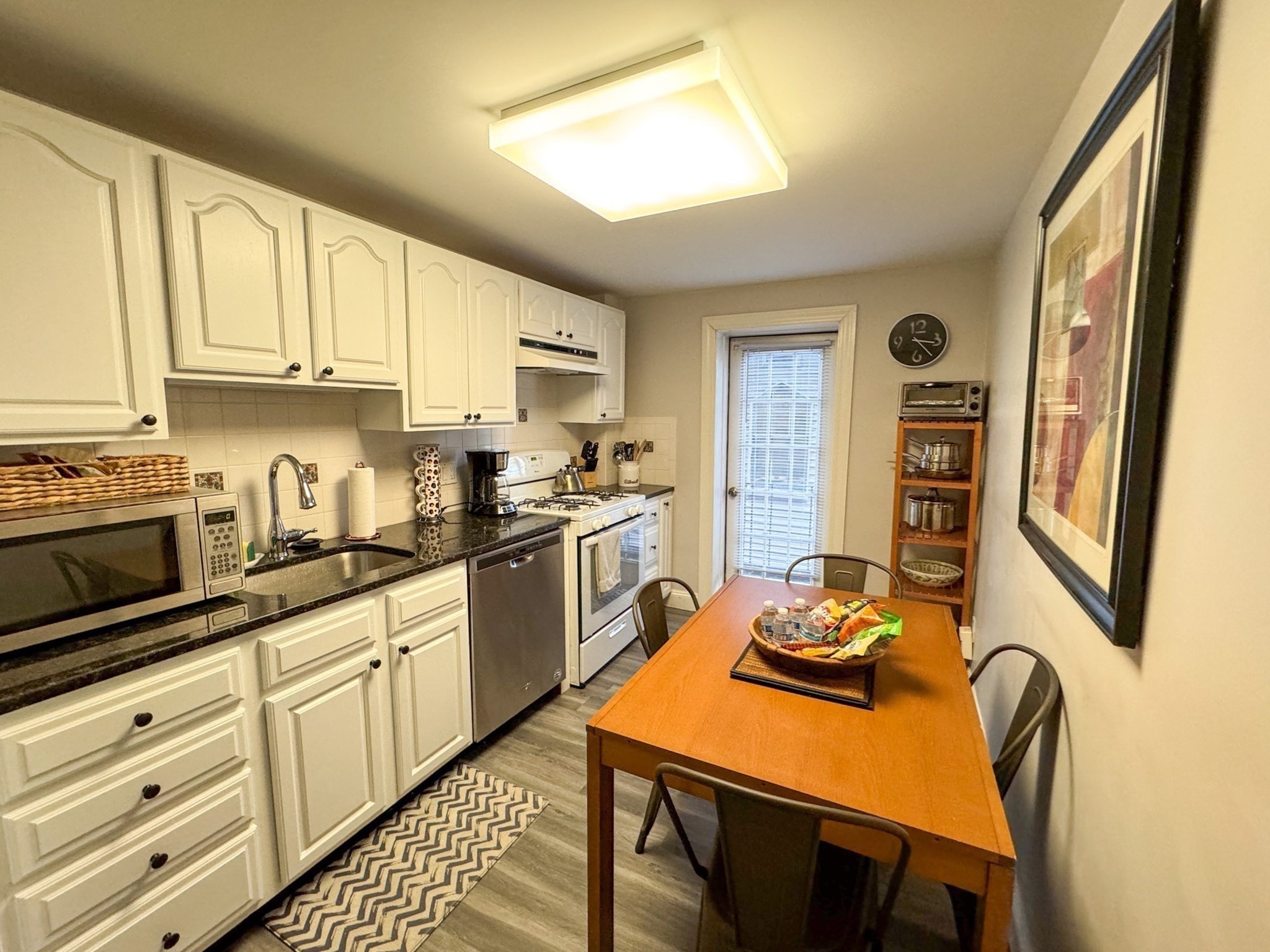 7 Harvard Sq # 3b Property Photo 9
