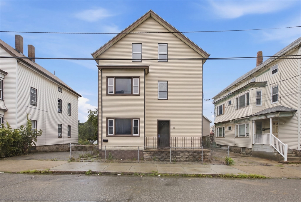 34 Danforth St Property Photo 1