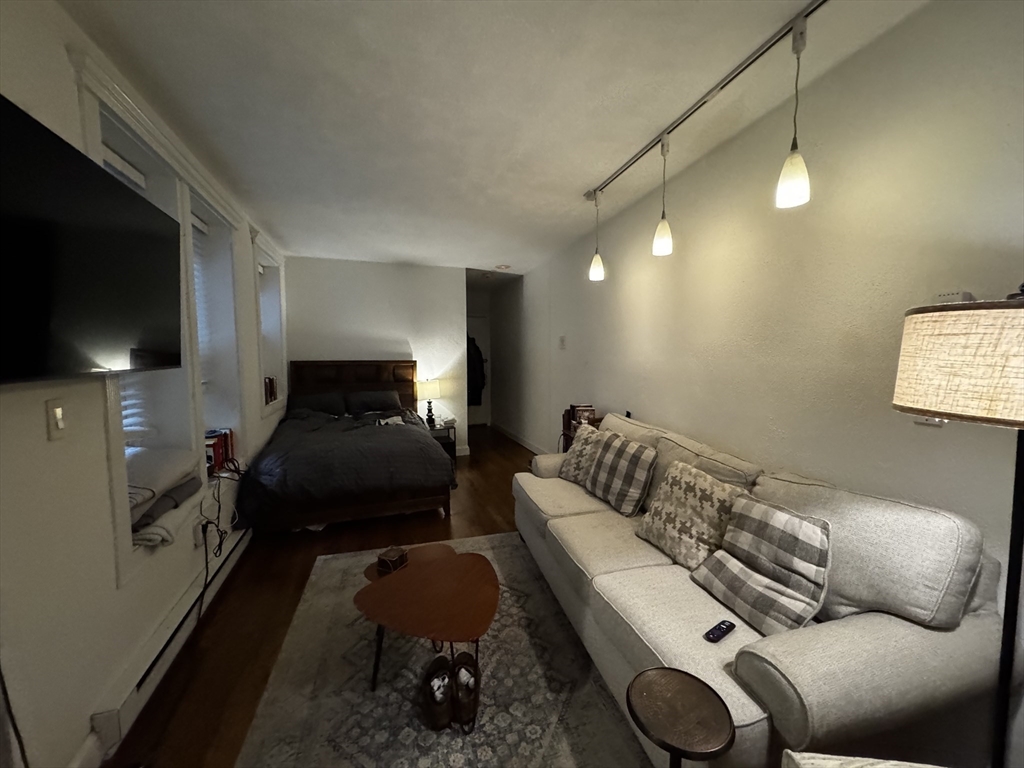 8 Battery St # 6 Property Photo 1