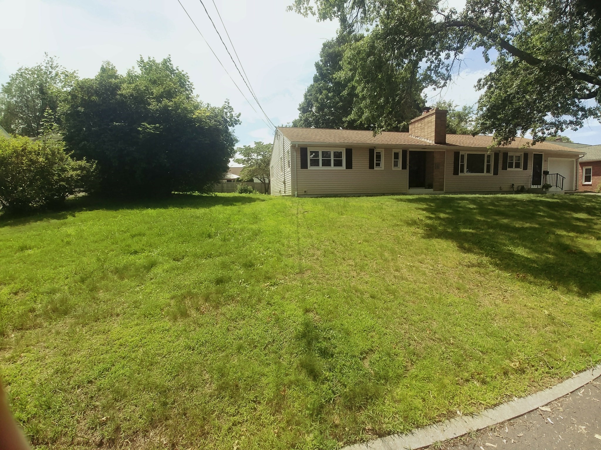 68 Dayton St Property Photo 5