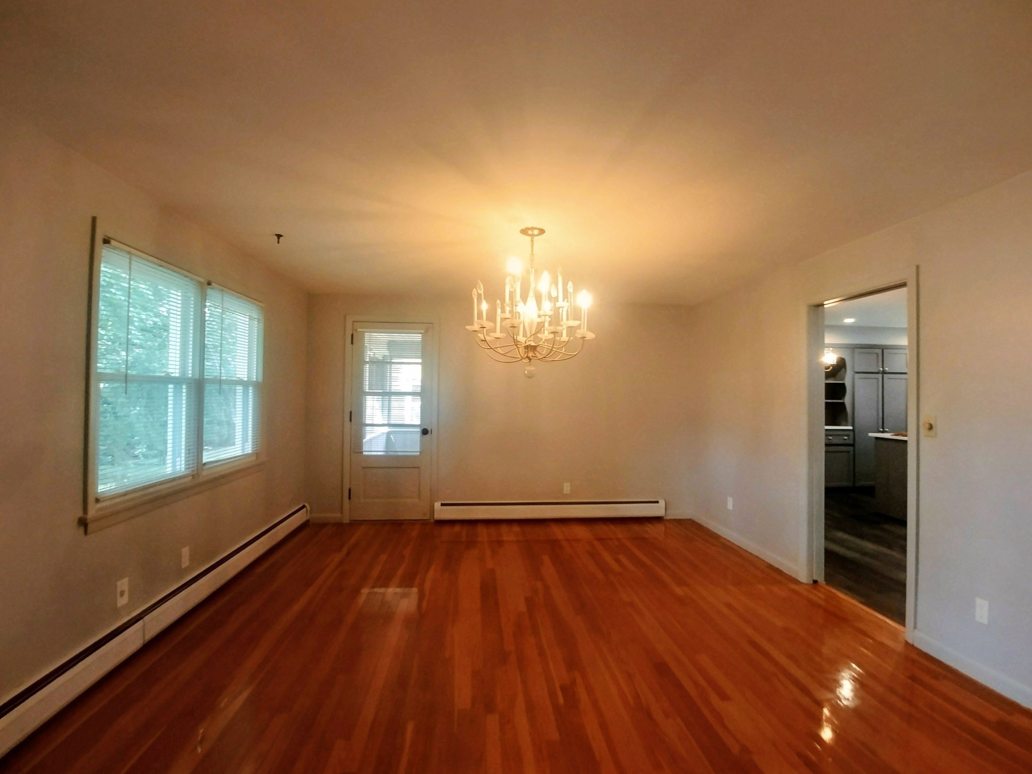 68 Dayton St Property Photo 8