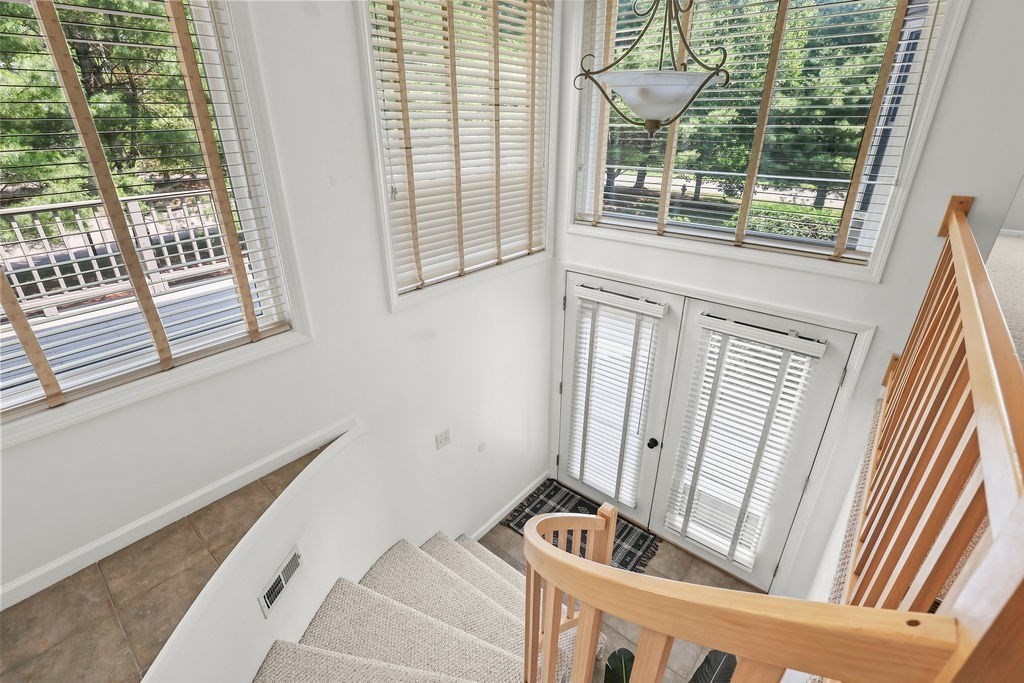 2503 Old Bridge Ln # 2503 Property Photo 6