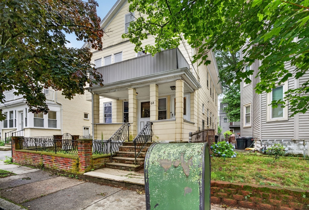 68 Raymond Ave Property Photo 1