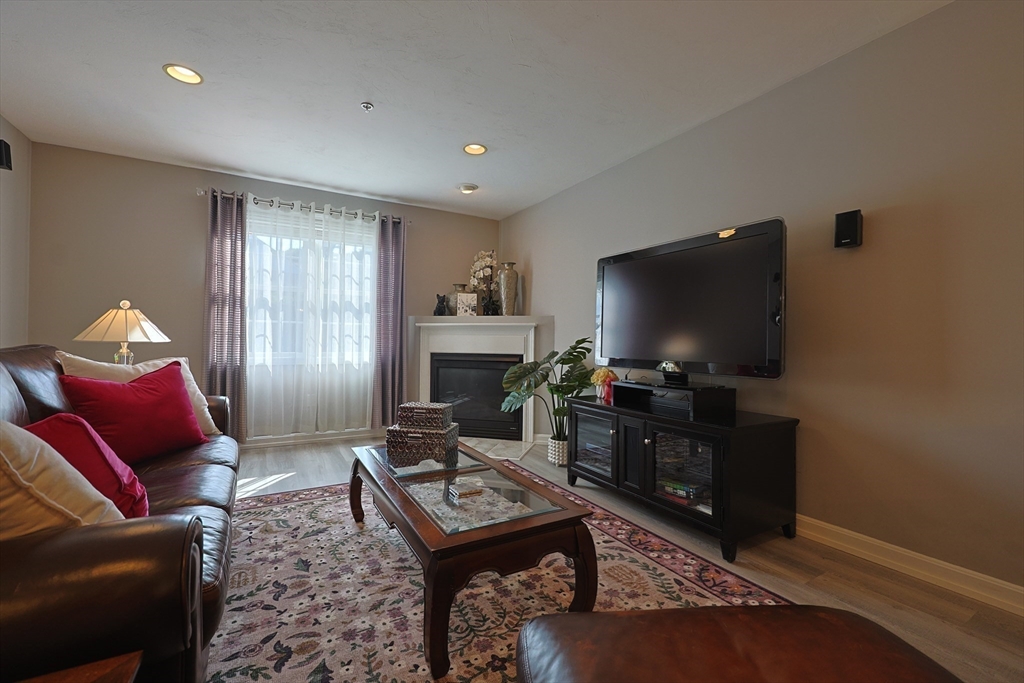10 Paul Revere Path # 10 Property Photo 6