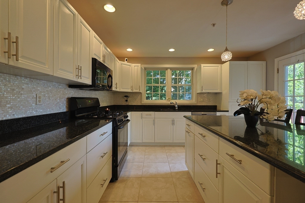 10 Paul Revere Path # 10 Property Photo 10