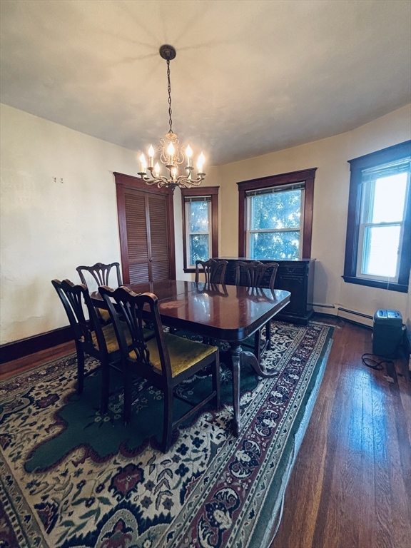 207 Gladstone St Property Photo 9