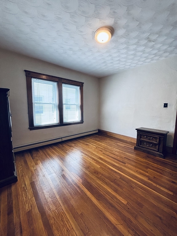 207 Gladstone St Property Photo 16