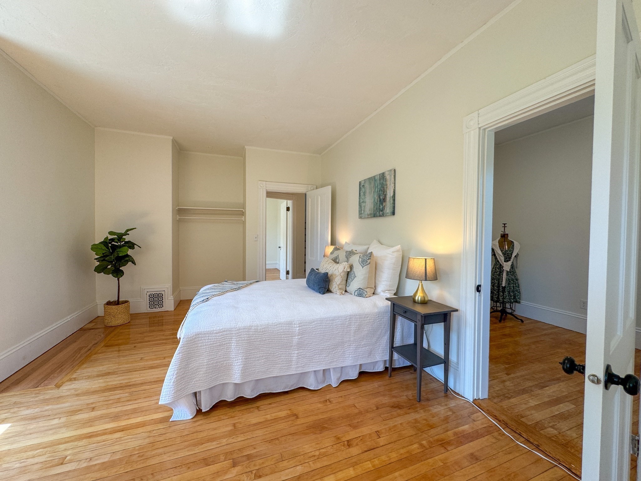 187 Humphrey St Property Photo 37