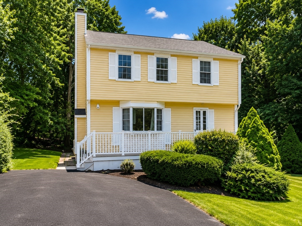 2 Mayflower Circle Property Photo 1