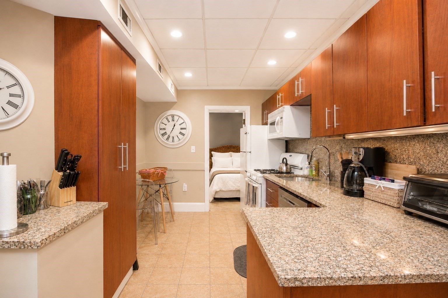 1253 Beacon St Property Photo 5