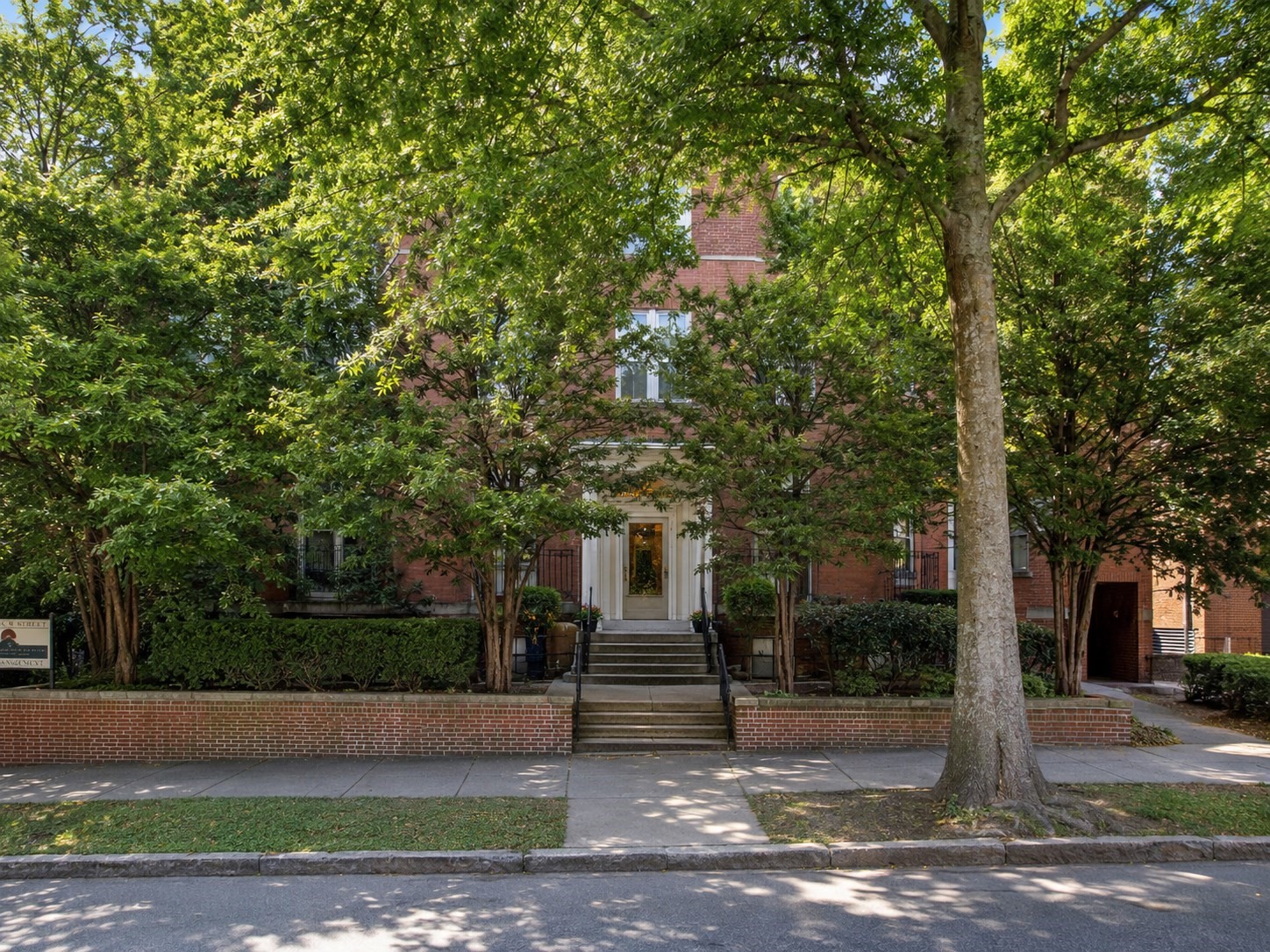 1253 Beacon St Property Photo 12
