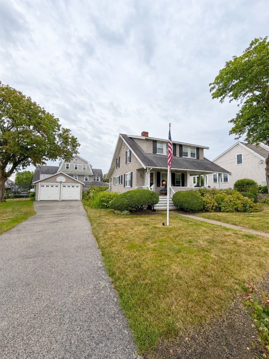 15 Michael Ave Property Photo 6