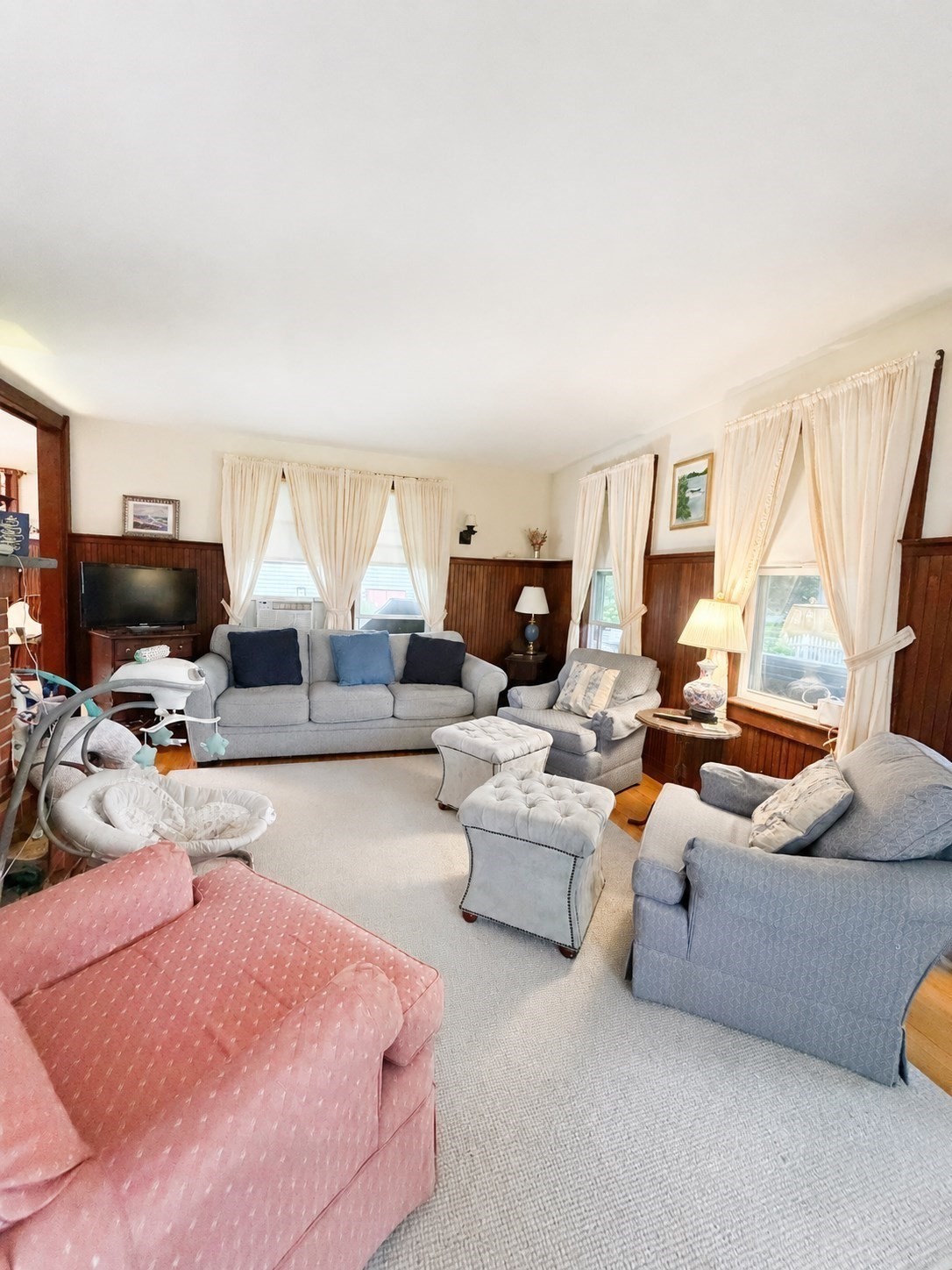 15 Michael Ave Property Photo 8