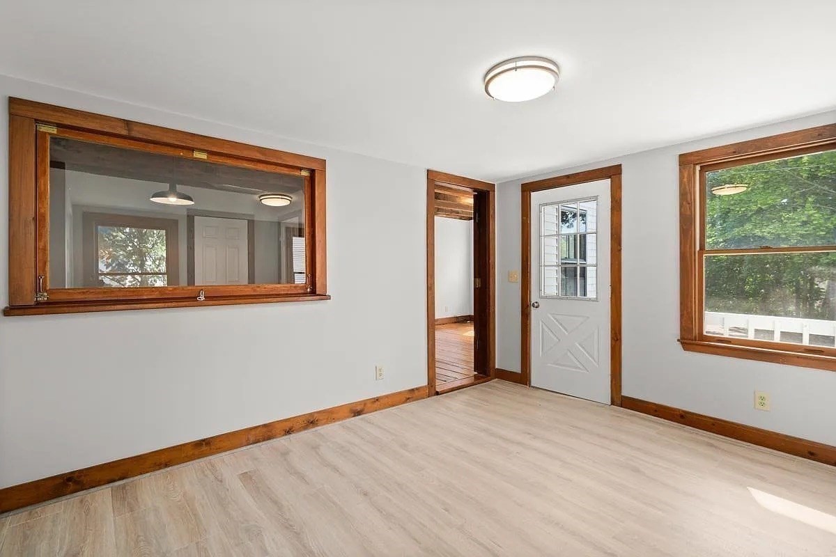 6 Richs Court Property Photo 3