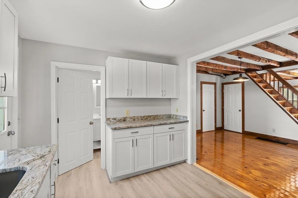 6 Richs Court Property Photo 10