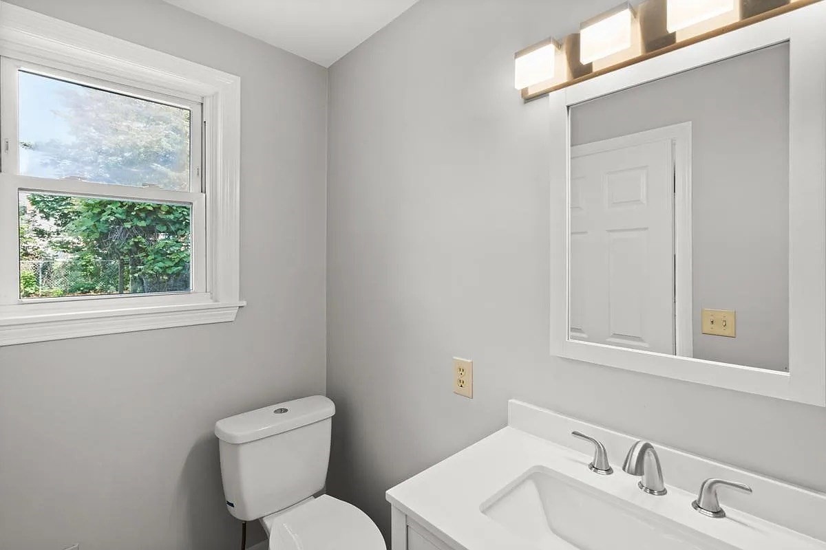 6 Richs Court Property Photo 11