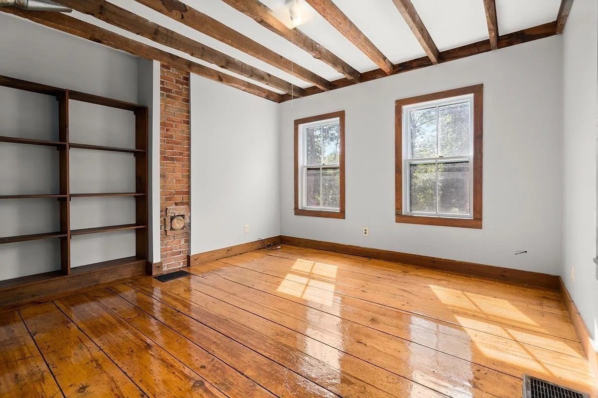 6 Richs Court Property Photo 14
