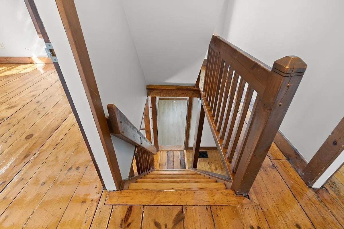 6 Richs Court Property Photo 16