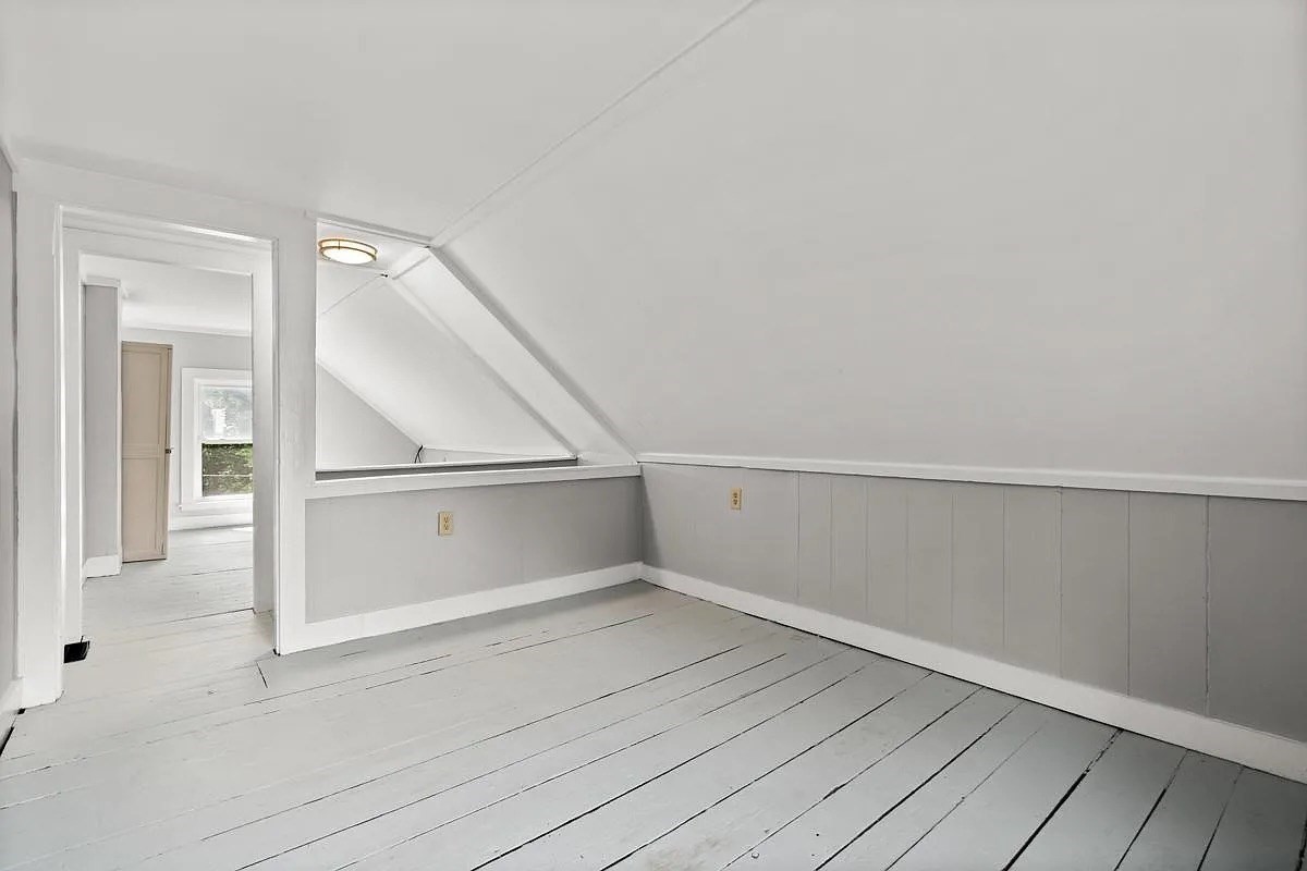 6 Richs Court Property Photo 24