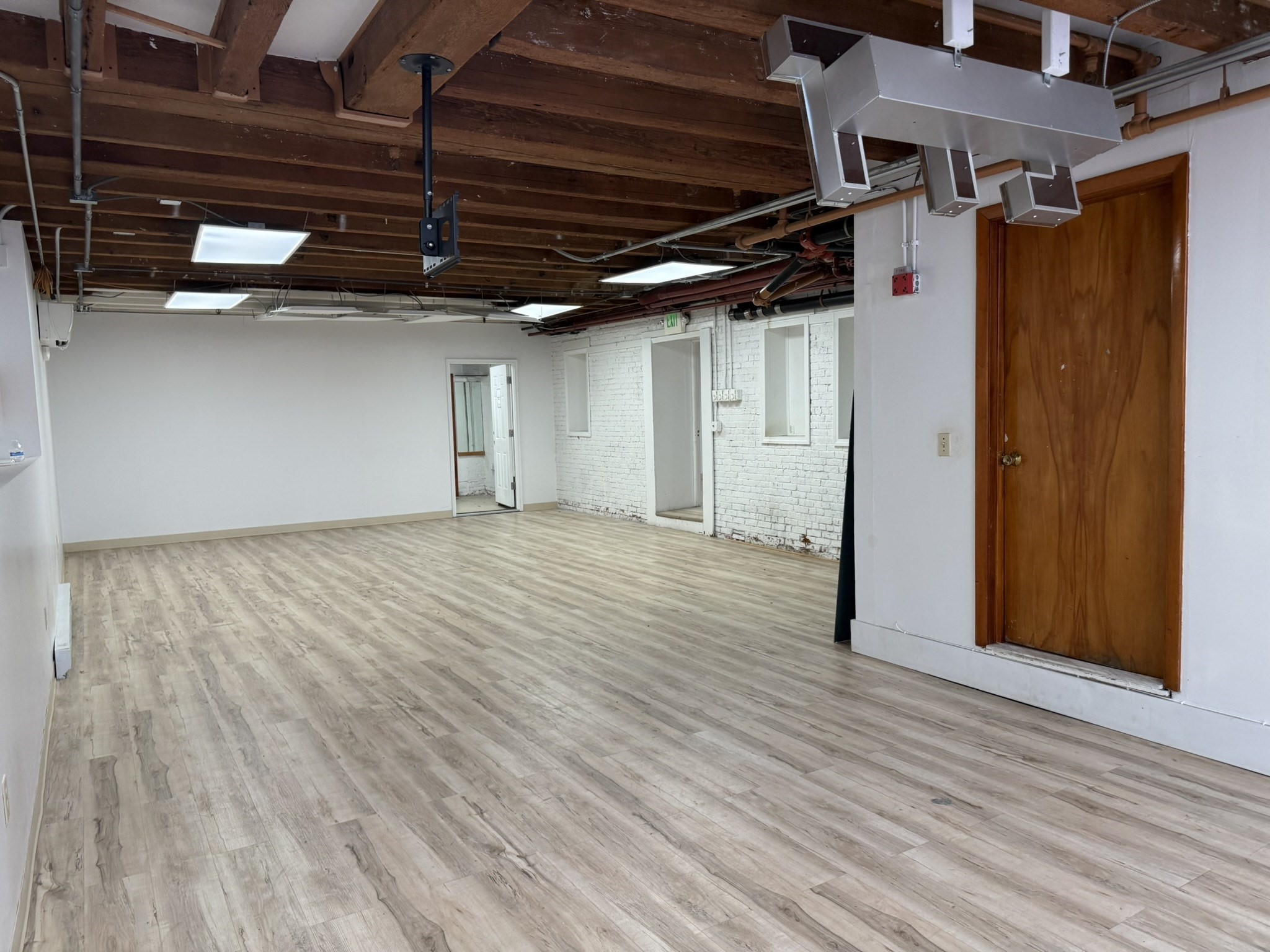 130 Lincoln Street # B Property Photo 2