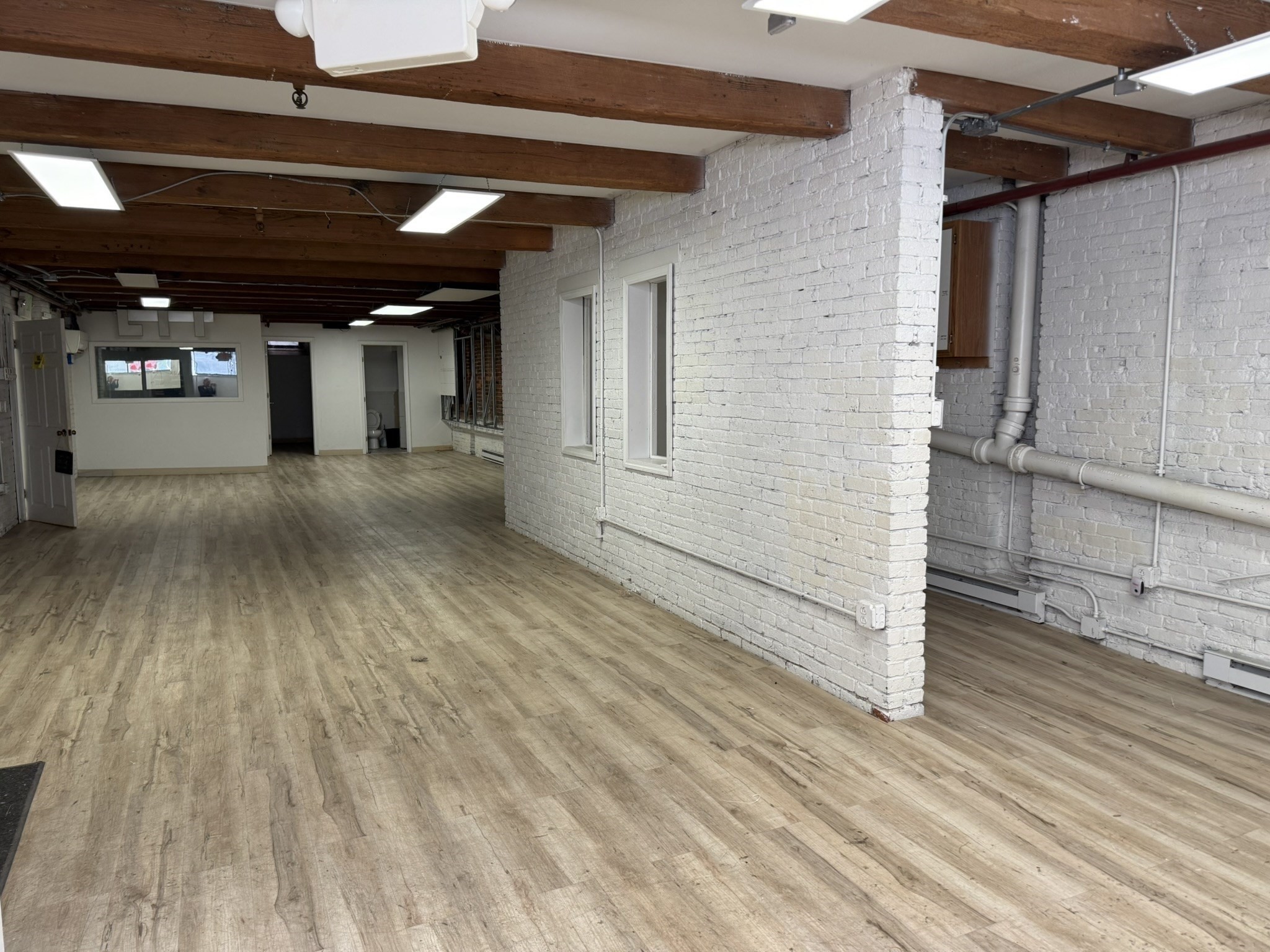 130 Lincoln Street # B Property Photo 4