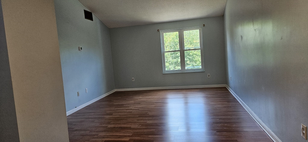 10 Longworth Ave # 22 Property Photo 6