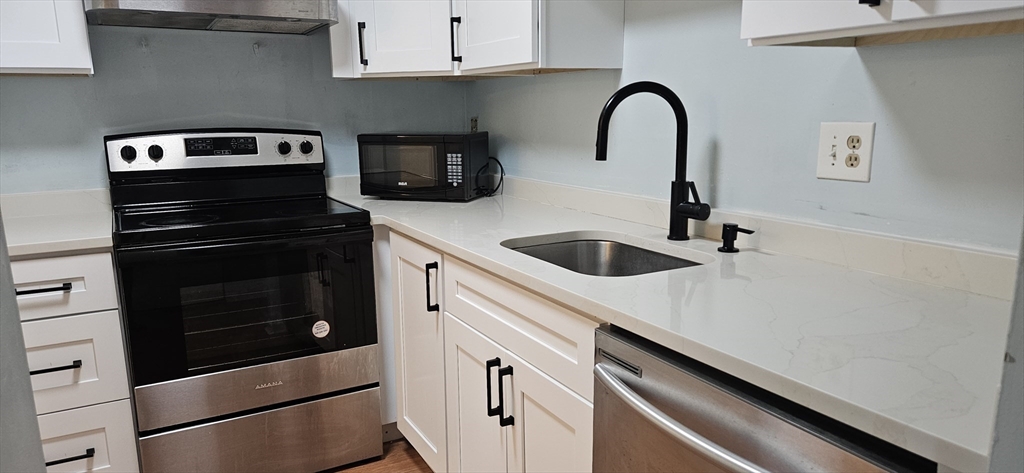 10 Longworth Ave # 22 Property Photo 8