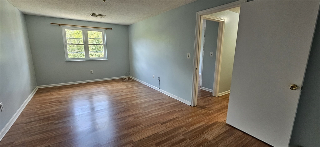 10 Longworth Ave # 22 Property Photo 18