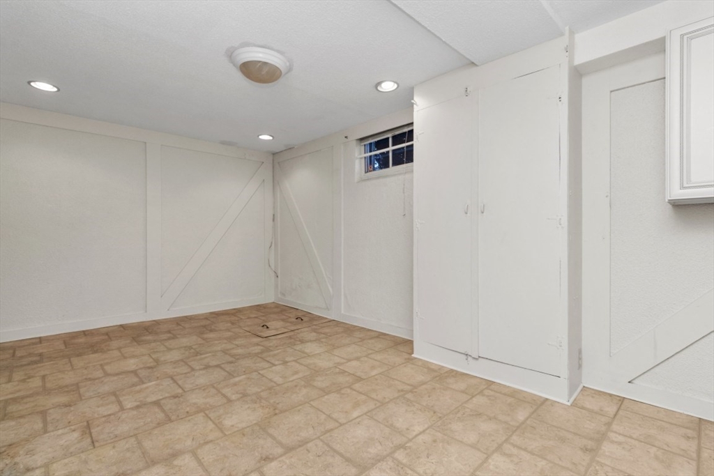 958 Belmont St # 958 Property Photo 21