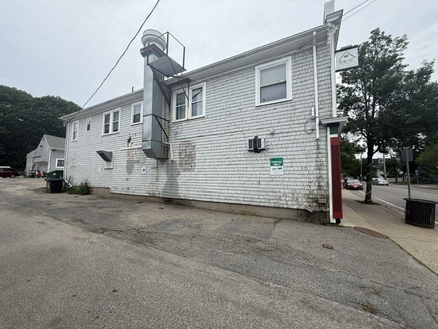 317 Court St Property Photo 16