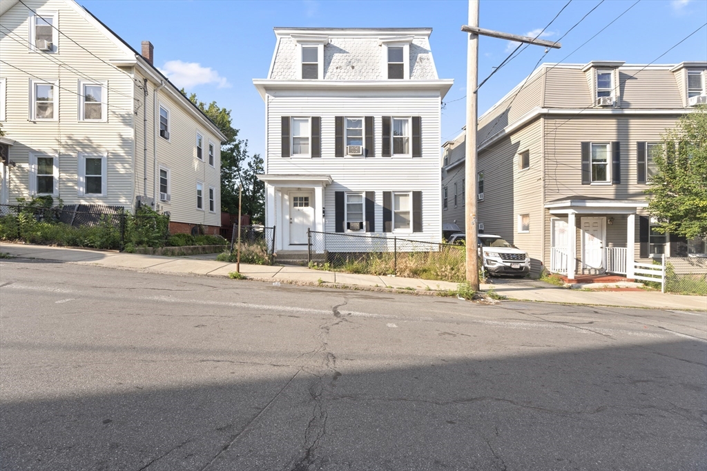13-1/2 Grove St