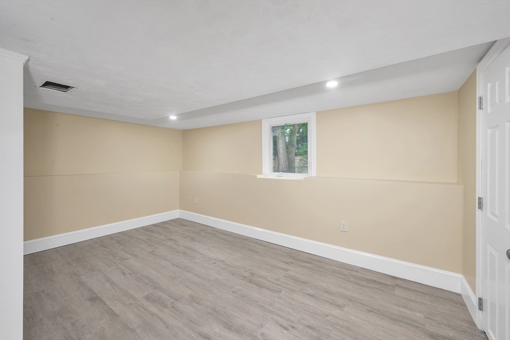 36 Poplar Road Property Photo 22