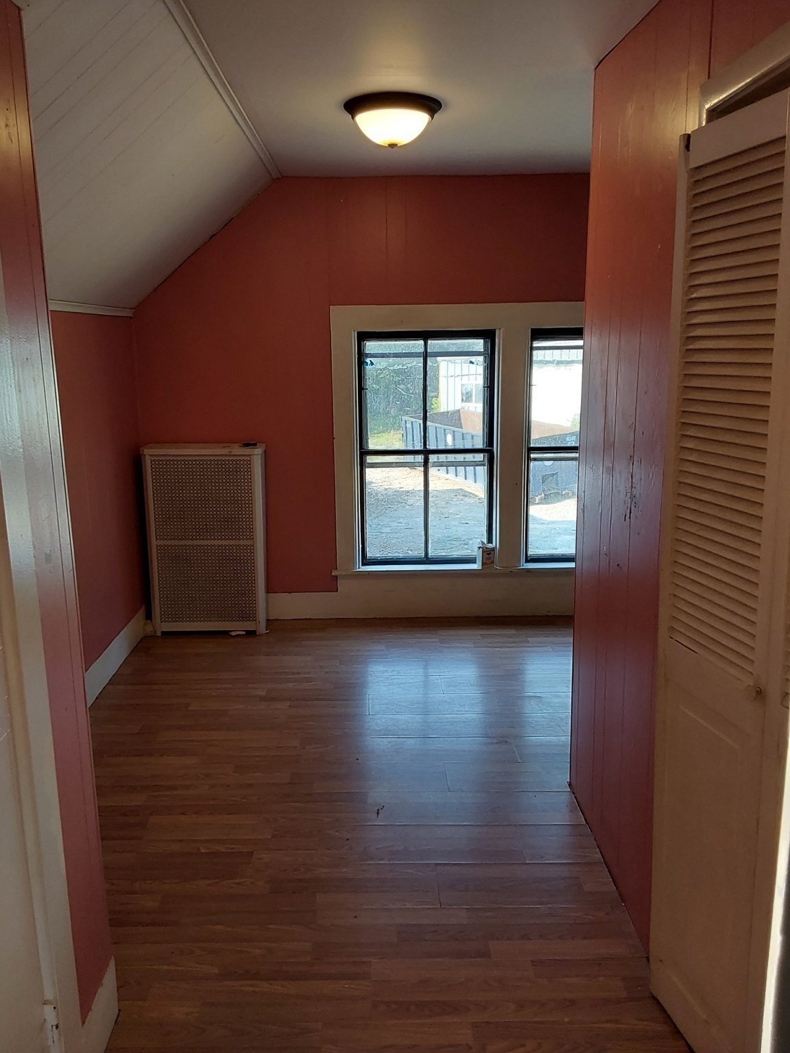 96 East St Property Photo 23