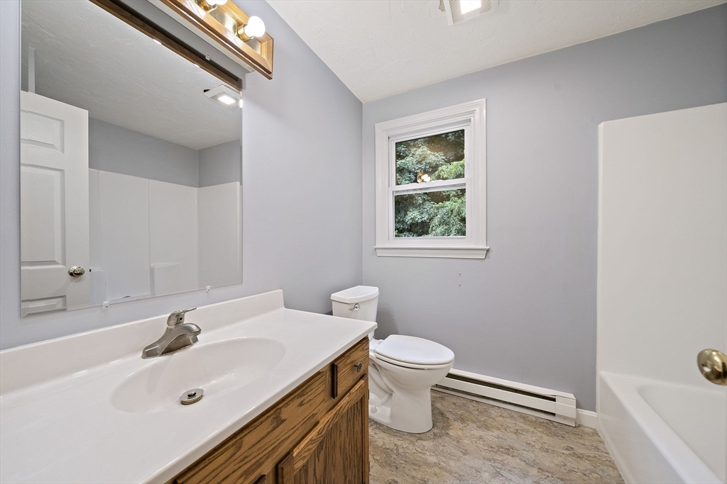 18 Cedar Sq # 18 Property Photo 13